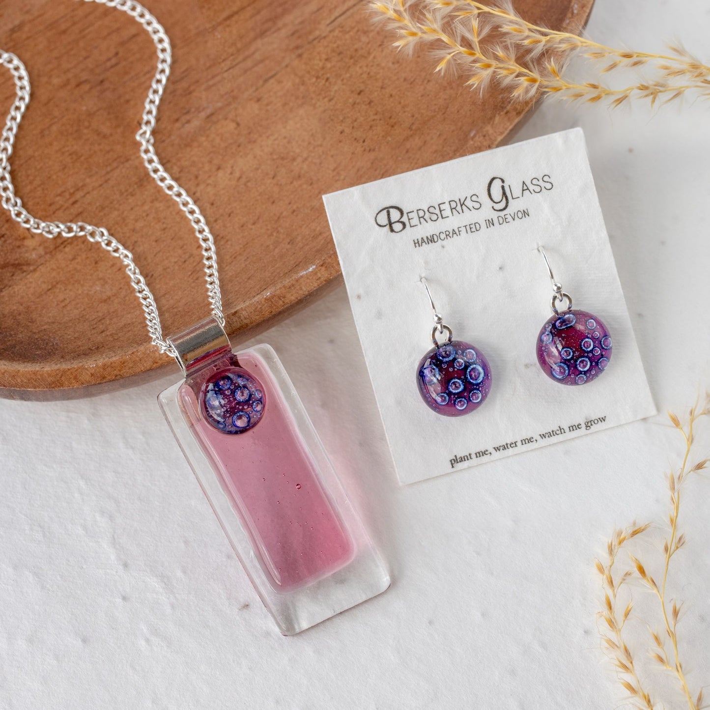 Delicate pastel shades long Deco Pendants