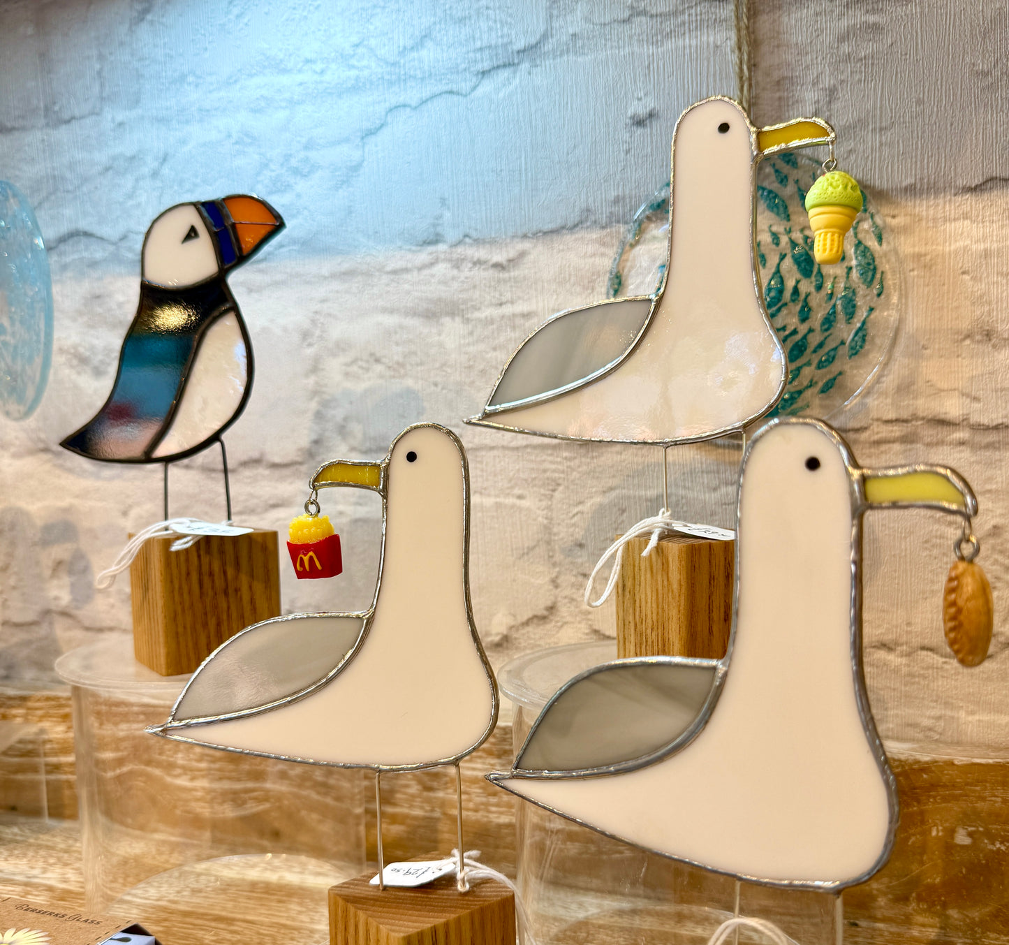 Seagulls and puffins!
