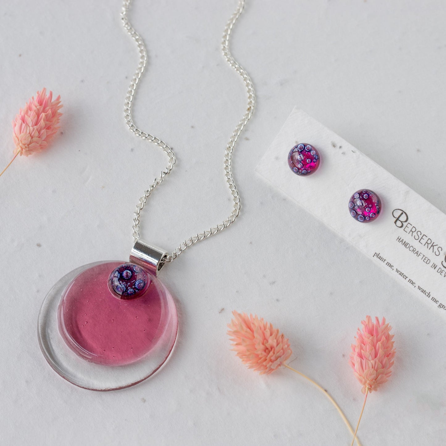 Delicate pastel shades round Deco Pendants