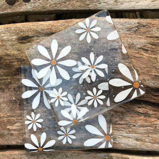 Set of 4 White Daisy Coasters - Clear