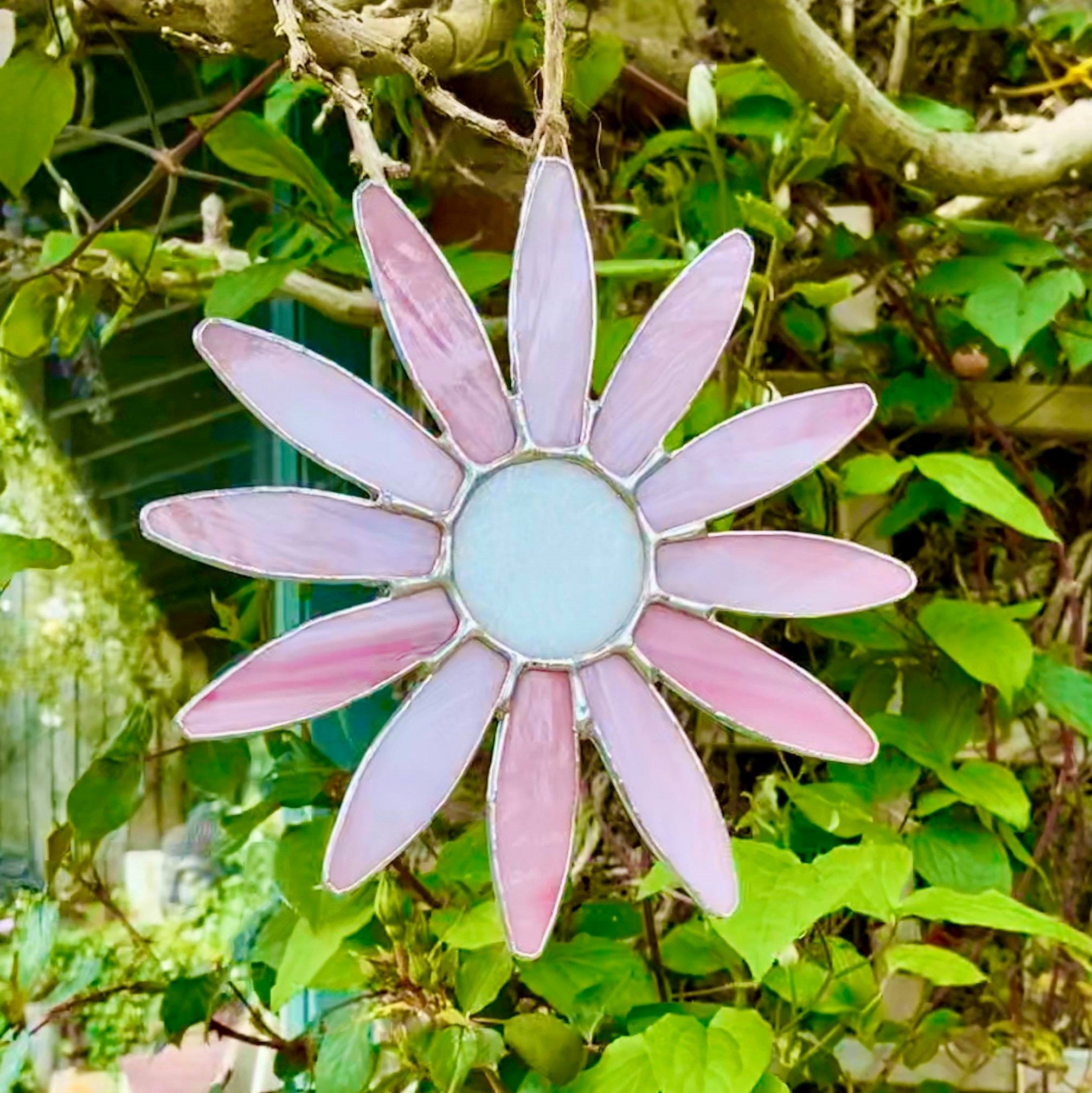 Hanging Stained Glass Daisy - Light Pink