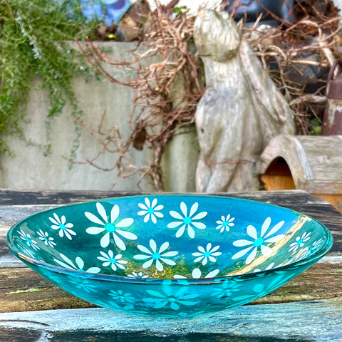 Turquoise bowl with pretty white daisies