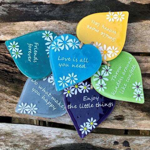 Inspired Sayings Hanging Daisy Heart