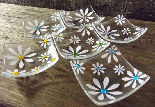 Simply Daisy Ring Dish