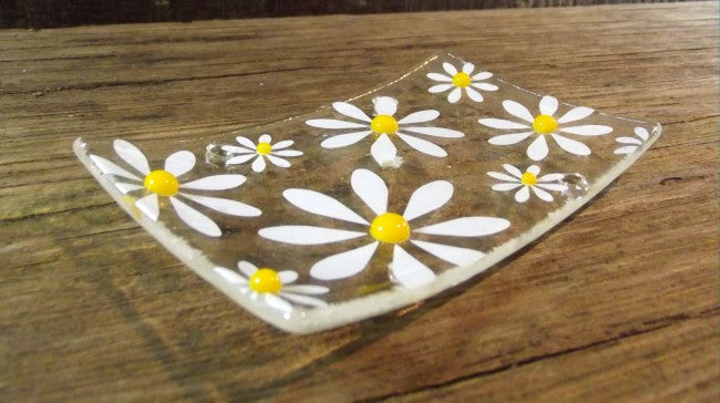 Daisy Soap Dish with Devon Handmade Soap - Yellow